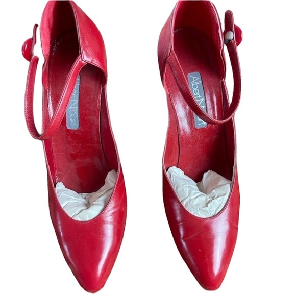 Albert Nipon Red Shoes size 8 - Picture 1 of 8